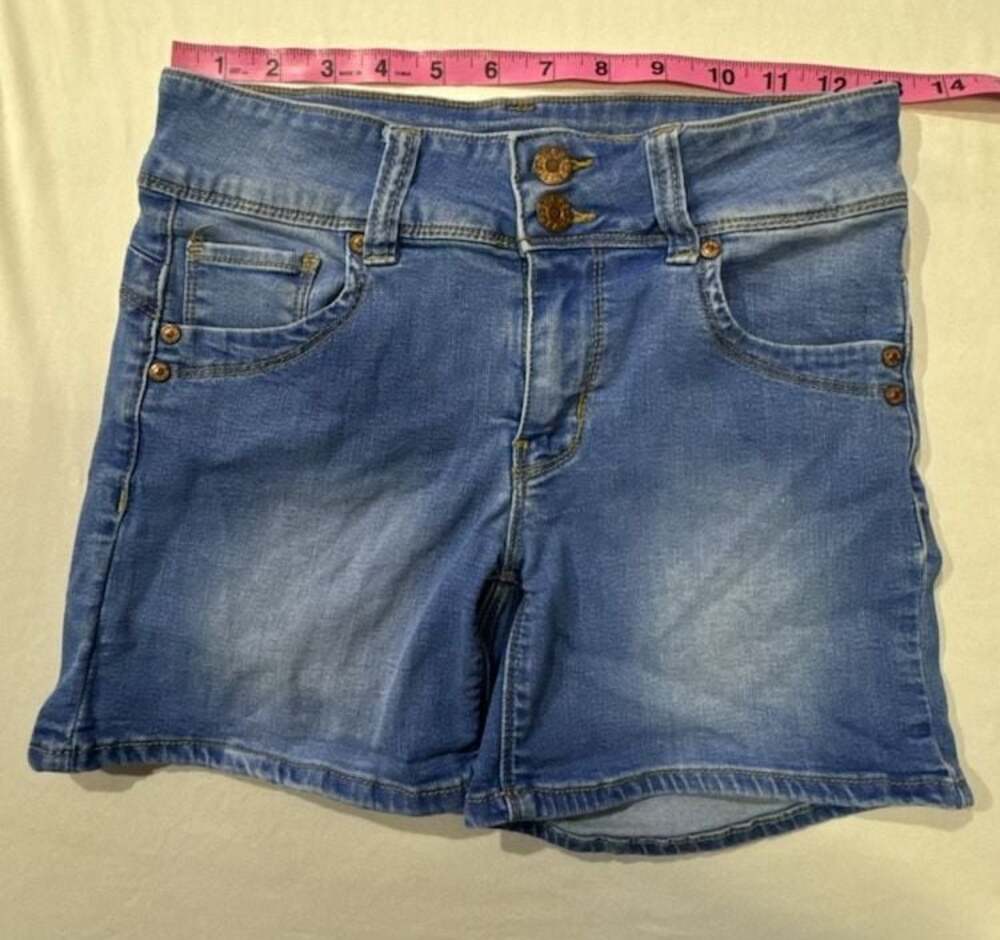 N458 Guess High Rise Denim Shorts Size 25